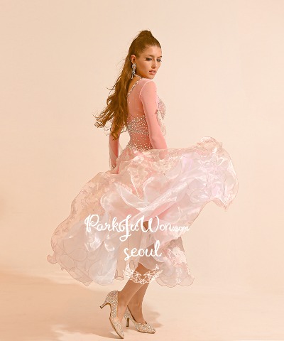 50864 Lovely Pink Top Dress [The amount of jewelry is huge]This is a pre-order product.