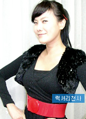 Singer Kim Hyun-jung&#039;s Luxury Angel Costume Production