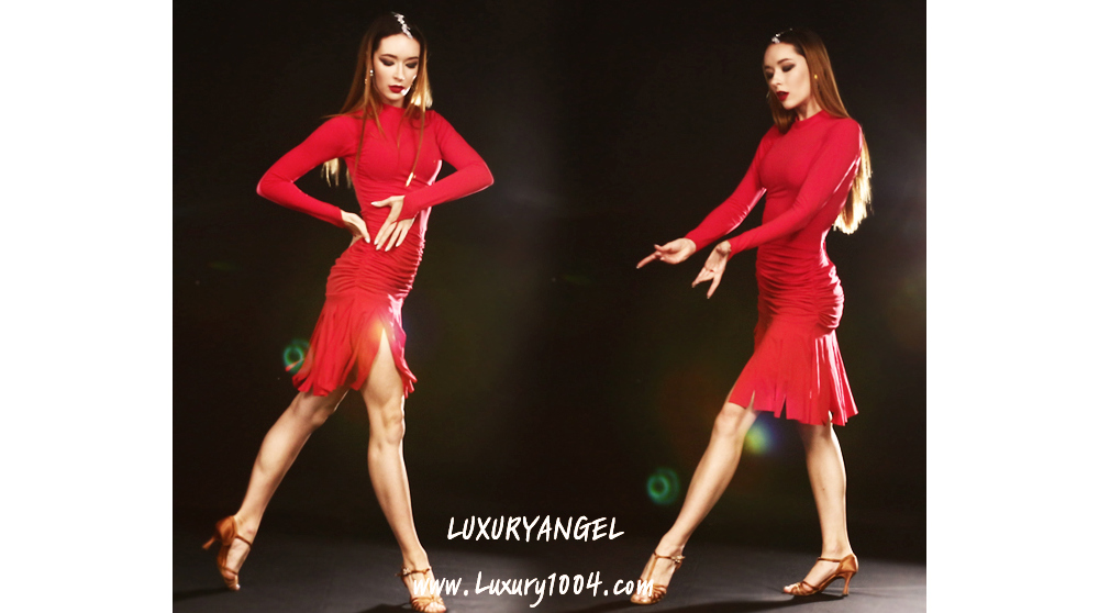 dress model image-S1L2